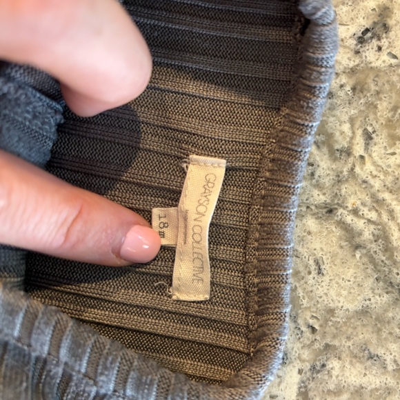 Grayson Collective Ribbed Romper - Picture 2 of 2